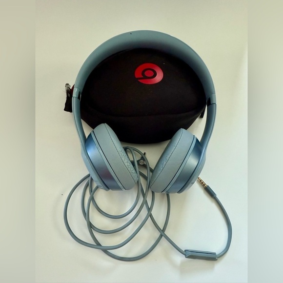 Beats by Dr. Dre Solo On-Ear Headphones‎ - Light Blue - Picture 12 of 16